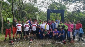 Ejército de lado de las comunidades