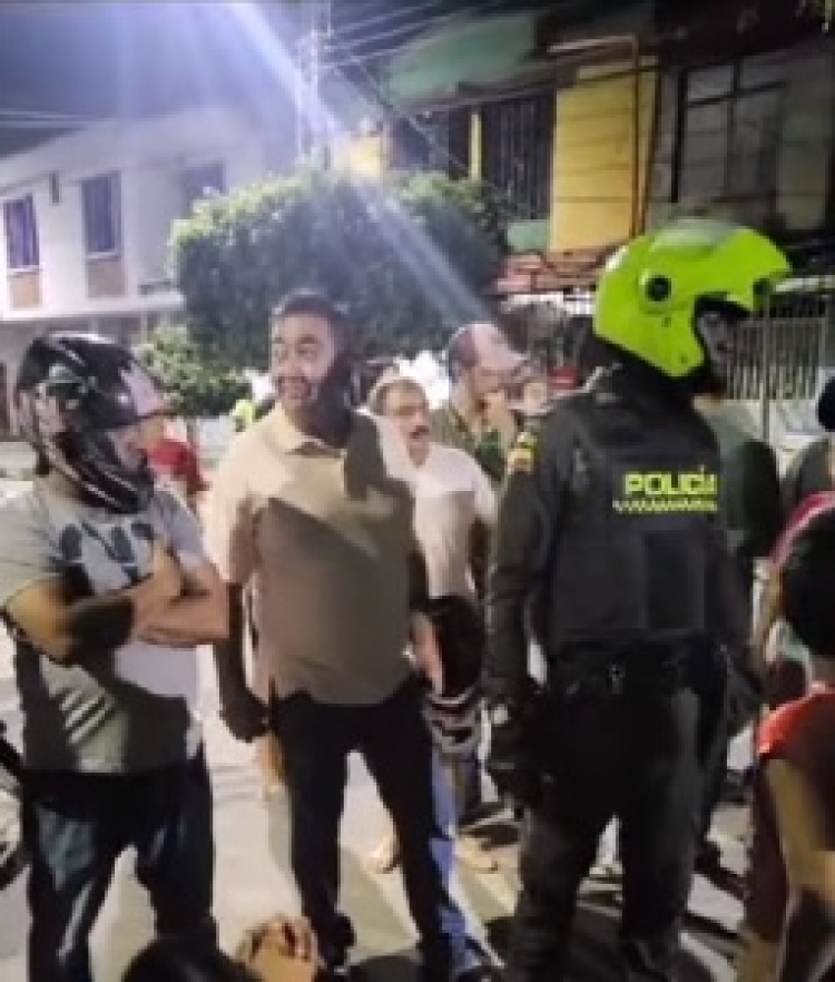 Sujeto señalado de atraco fue golpeado por la comunidad y luego entregado a la Policía