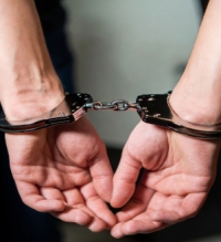 A la cárcel fueron enviados administradores de un hotel señalados de explotar sexualmente a menores de edad