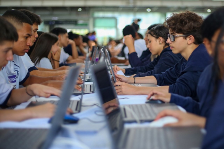 Medellín obtuvo el Guinness World Records a la clase de software presencial más grande del mundo, llevada a cabo en alianza con Microsoft