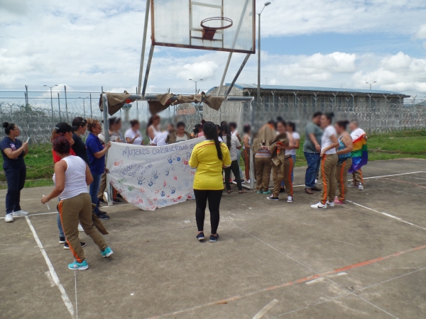 Internas de La Guafilla también dijeron sí a la paz