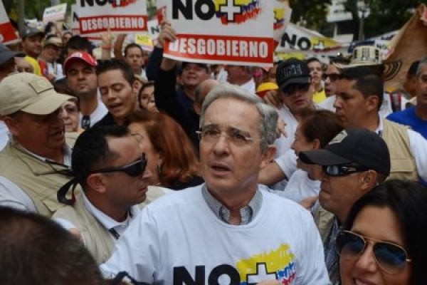 Uribistas convocan a caravana en favor de Uribe este jueves en Yopal