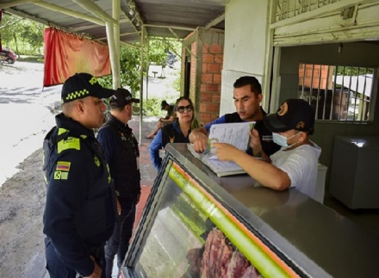 Autoridades inspeccionan expendios de carne y pescado en zona rural de Yopal
