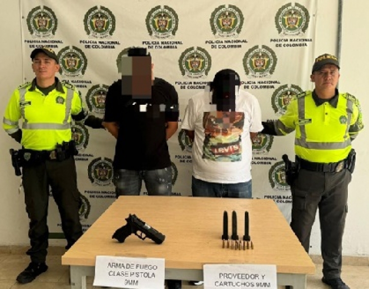 Detenidos dos sujetos por porte ilegal de armas en la Marginal del Llano al sur del departamento