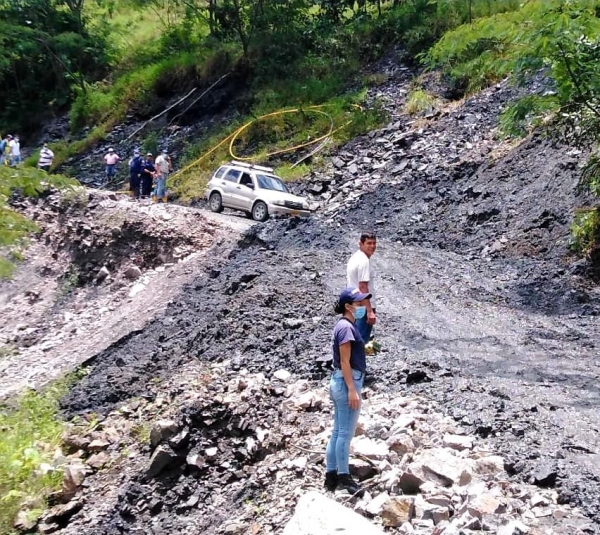 Emergencia en Recetor por el colapso de la vía