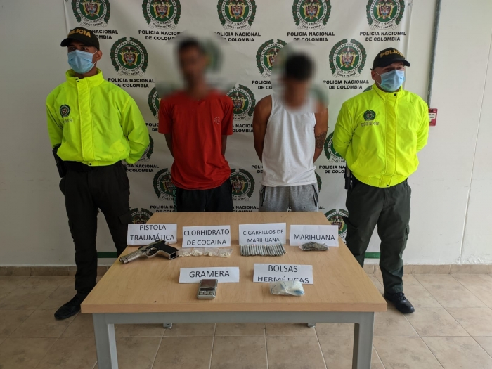 Capturados con marihuana, clorhidrato de cocaína y un arma traumática en Villanueva