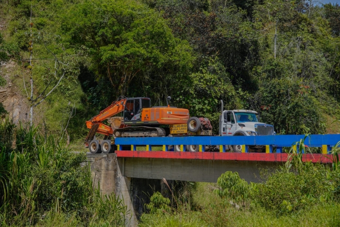 Más de 15 deslizamientos removidos en Chámeza