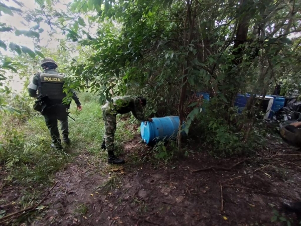 Hallaron un depósito ilegal de hidrocarburos que estaba instalado en zona rural de Arauca