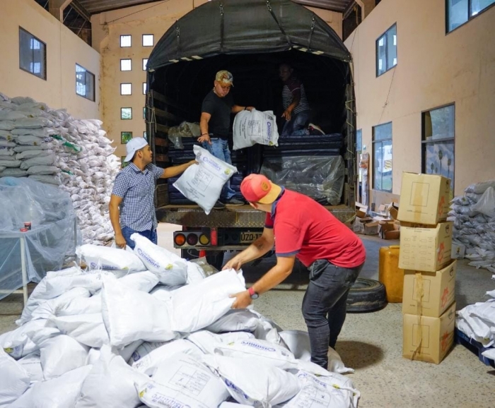 Camión con ayudas humanitarias salió desde temprano para La Poyata y demás veredas afectadas en Maní y Tauramena