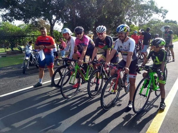 Menos restricciones policiales para la practica del ciclismo, piden pedalistas