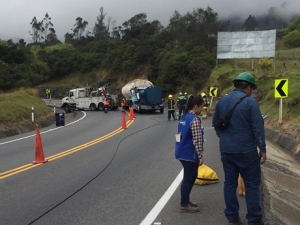 Quebrada Nigua se contaminó con nafta por accidente de tránsito