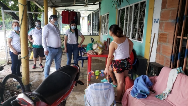 Estudiantes de Unitrópico fueron beneficiados con ayudas de primera necesidad