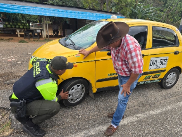 Seccional de Tránsito y Transporte de la Policía adelantó campaña vial en la ruta Yopal – Paz de Ariporo