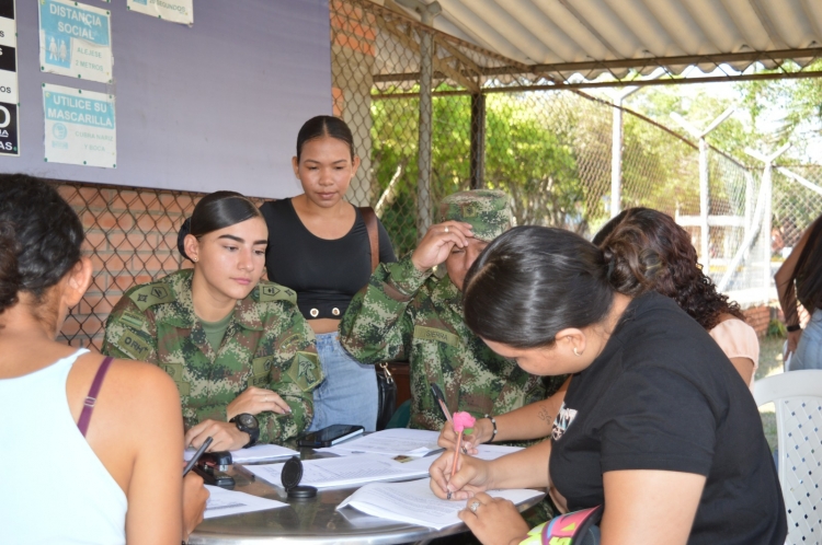 Más de un centenar de casanareñas quieren ponerse las botas y prestar el servicio militar