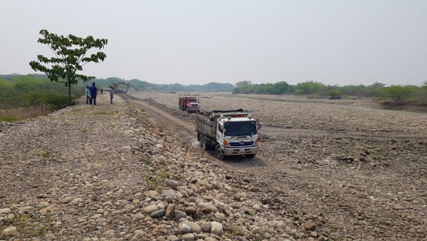 Realizan rehabilitación preventiva a jarillón de 6 kilómetros en el río Pauto de Pore