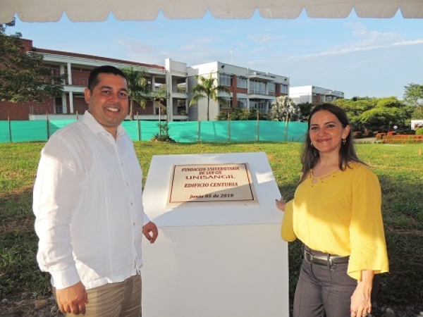 Unisangil beneficiará más de mil estudiantes con el proyecto educativo Centuria