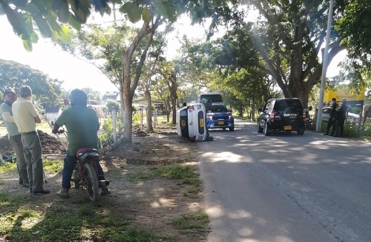 Mujer resultó lesionada en accidente de tránsito en la vía Sirivana