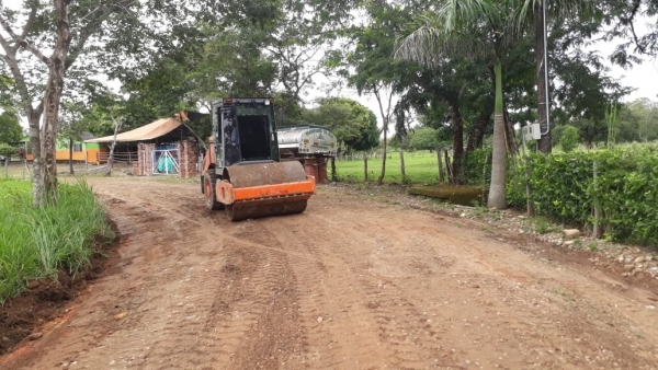 Avanza rehabilitación de vías rurales de Yopal