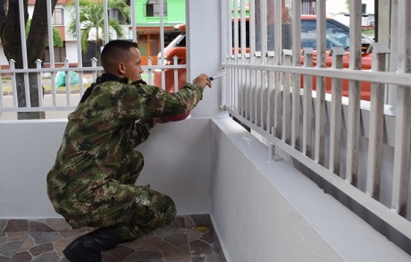 Fundación Azul Profundo recibió mantenimiento por soldados