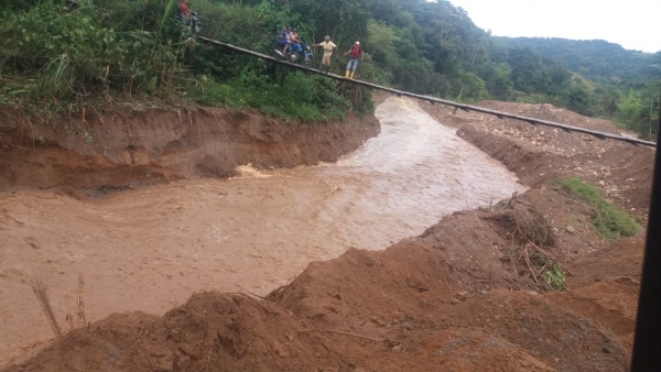 Un puente estuvo a punto de colapsar en Nunchía