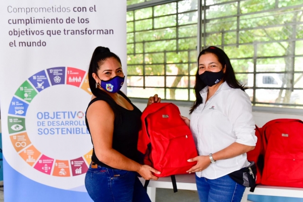 Geopark entrega kits escolares a los estudiantes casanareños