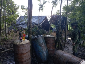 Ejército neutraliza cuatro estanques para el almacenamiento ilegal de hidrocarburos en Saravena, Arauca