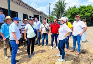 Alcalde de Yopal se comprometió con obras en la vereda Los Aceites