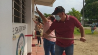 Comunidad del corregimiento de Punto Nuevo pintó el colegio Santa Teresa