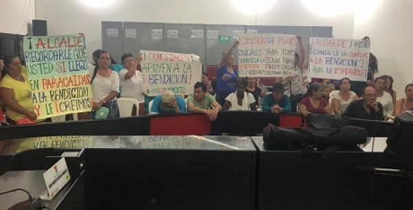 Aprobado proyecto que facultaría al alcalde legalizar ´La Bendición´