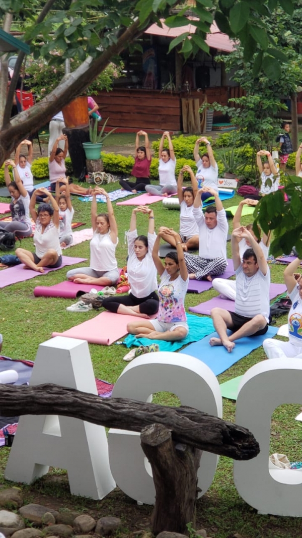 En Yopal se celebró el Día Internacional del Yoga