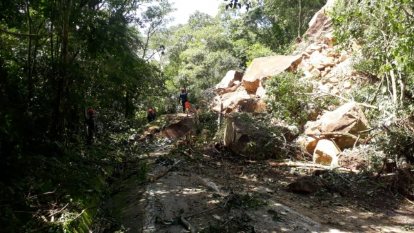 A partir de hoy, cerrada la vía al Morro debido a derrumbes